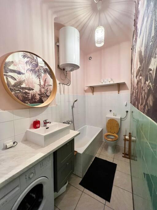 Gallus' Secret Romance Apartment *
